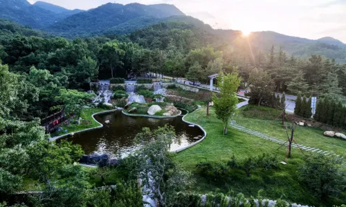 The National Forest Park of Mount Meng Shan