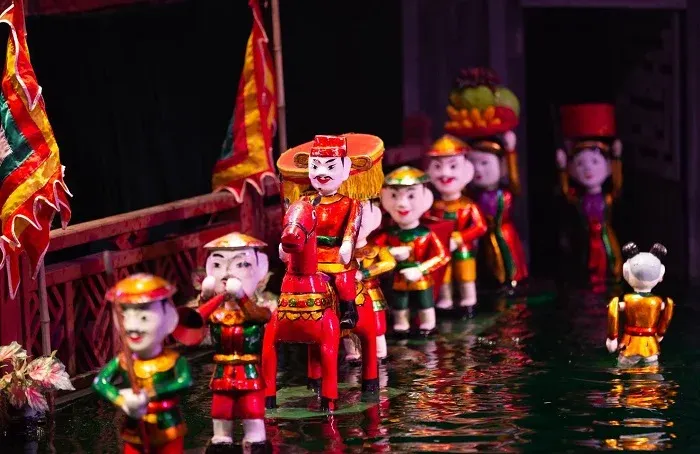 Golden Dragon Wasserpuppentheater