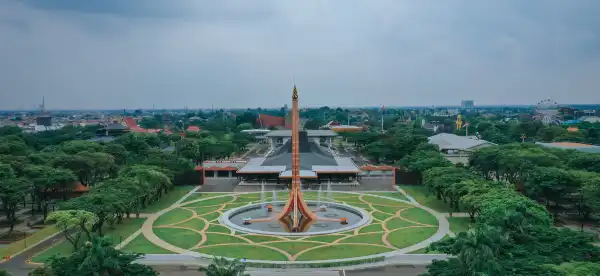 Hotels near East Jakarta