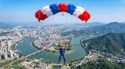 Parachuting in Huizhou