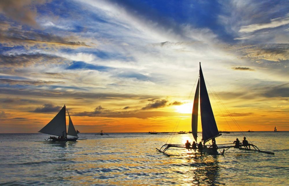 Boracay Sunset Paraw Sailing Experience