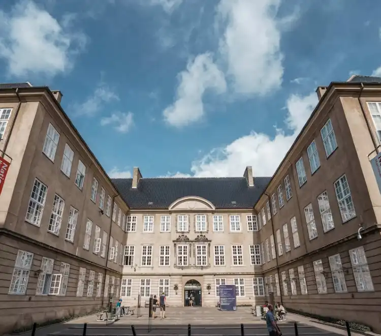 Các khách sạn gần National Museum of Denmark