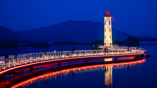Qiandao Lake - Lighthouse