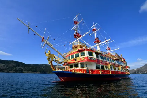 Hakone Sightseeing Cruise