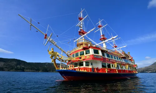 Hakone Sightseeing Cruise
