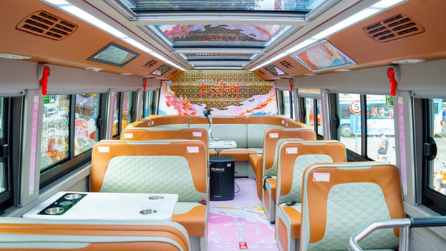 Quanzhou Tourist Double-Decker Sightseeing Bus