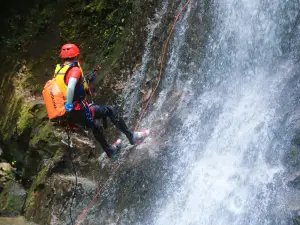 Wugong Mountain Stream Descent