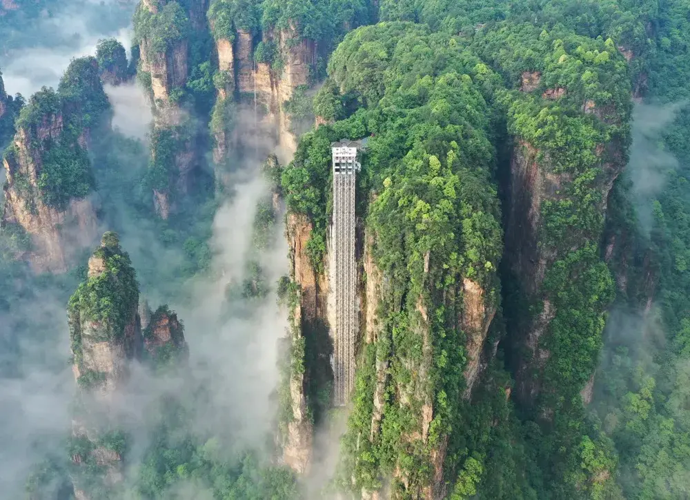 Bailong Elevator