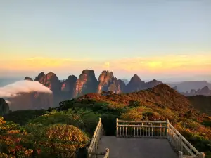 Jinxiu Shengtang Mountain Scenic Area
