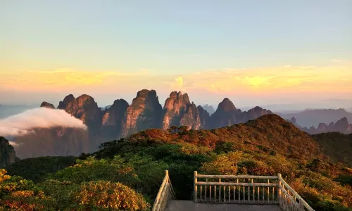 Jinxiu Shengtang Mountain Scenic Area