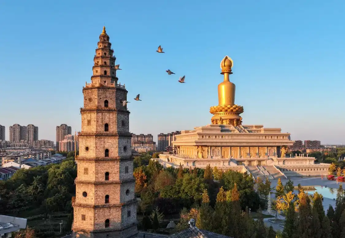 Hotels near Yanzhou Xinglong Culture Park (Daxinglong Temple Tourist Attraction)