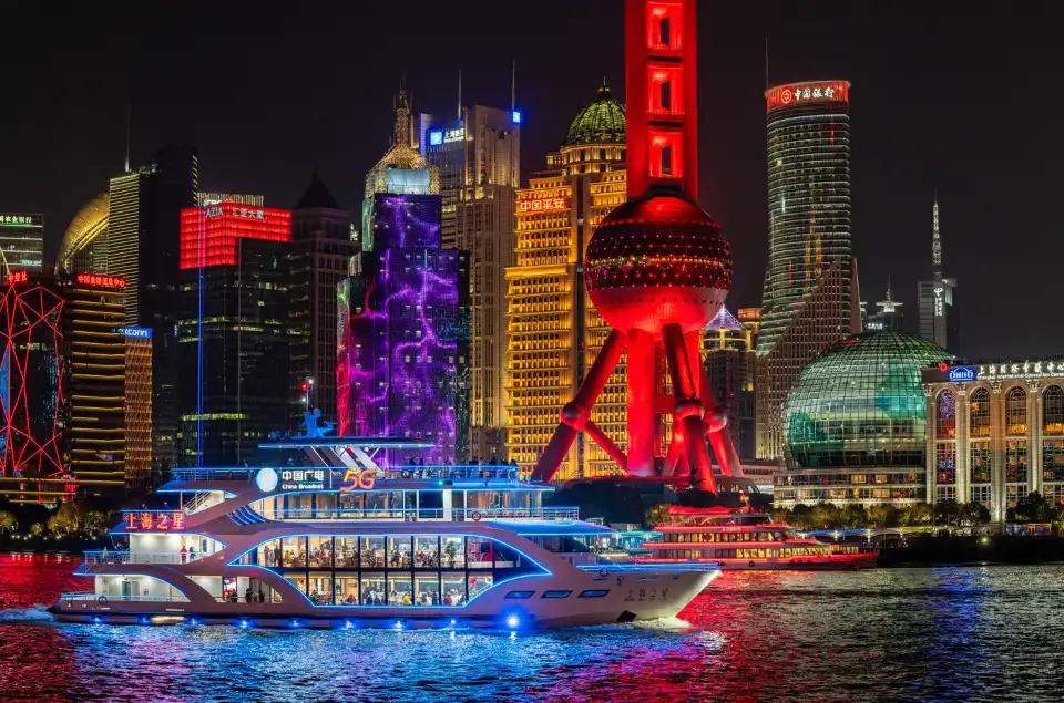 1_Huangpu River Cruise(Oriental Pearl Tower Cruise Terminal)