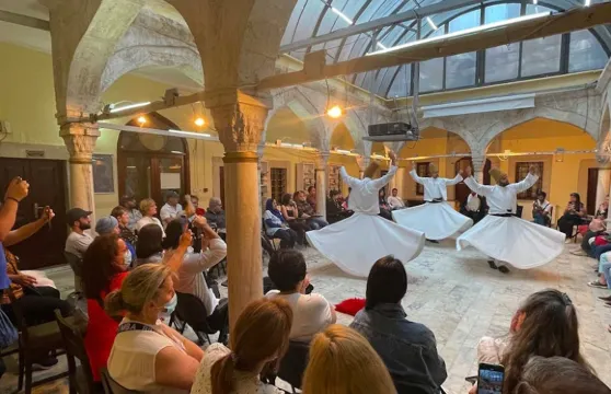 Kızlarağa Medresesi旋轉苦行僧儀式成人