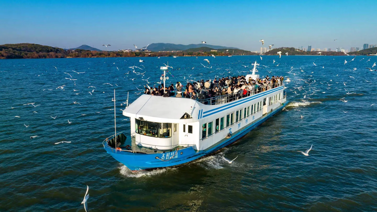 2_Tai Hu Yuantouzhu Scenic Spot