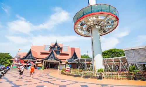Taming Sari Tower (Malacca Tower)