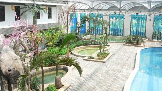 Shentangdu Hot Spring