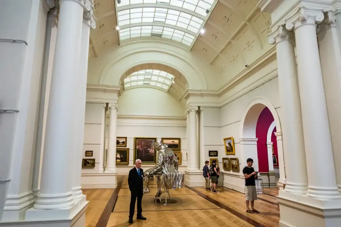 Hotels near Art Gallery of New South Wales