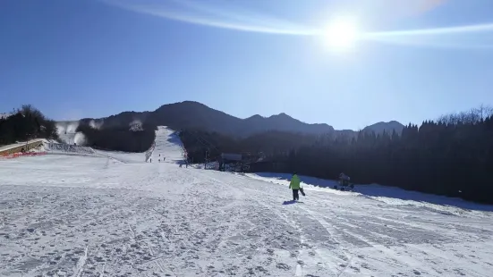 Linhai Ski Resort