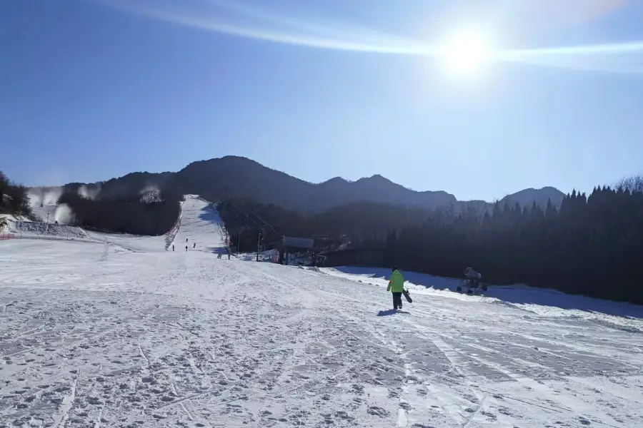 Linhai Ski Resort