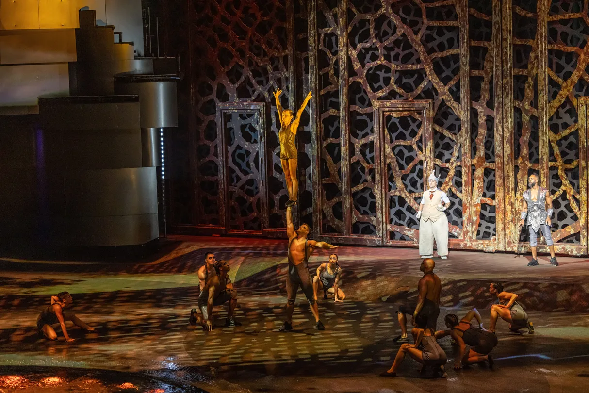 5_杜拜La Perle水舞秀