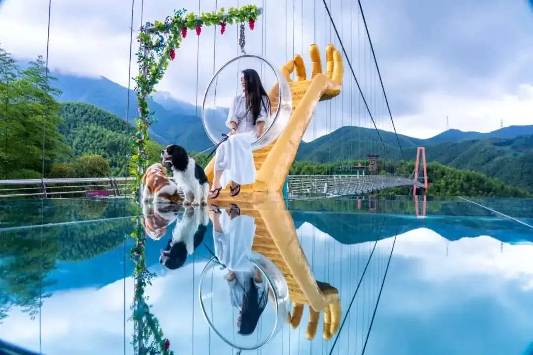Hotels near Dazhuhai Tourist Area of China