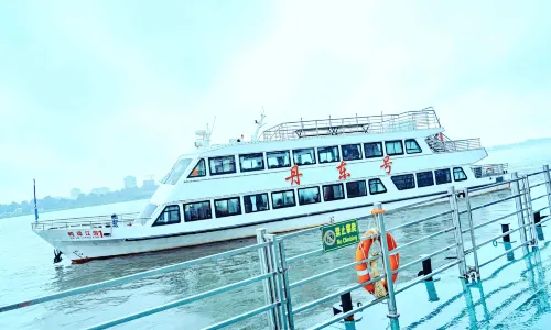 Dandong Yalu River Cruise