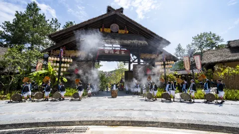 Yao Wang Tianxia attraction in เหอฉี