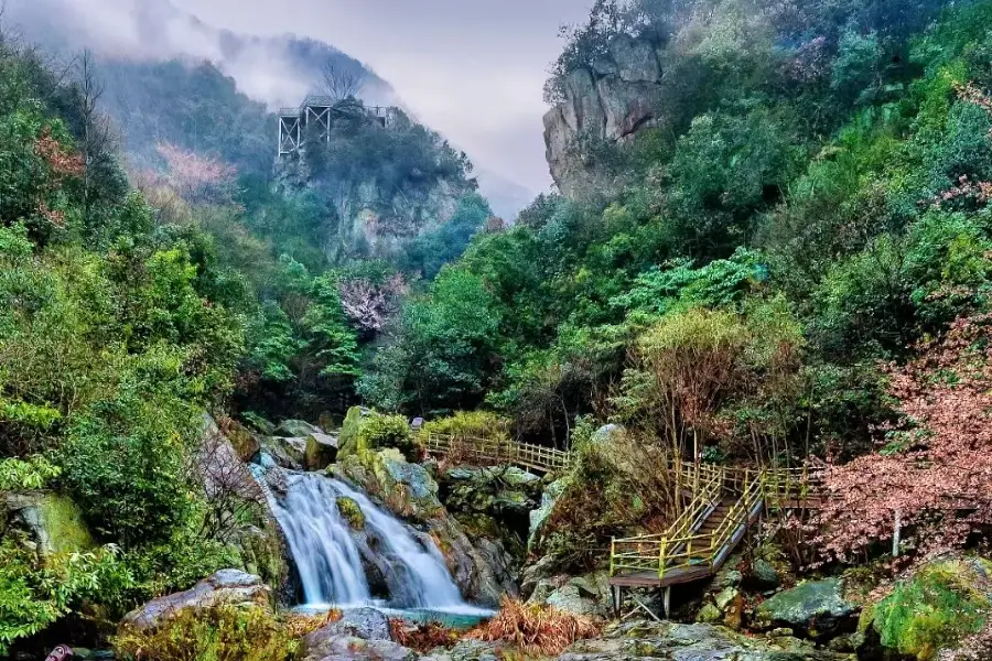 龍津溪地