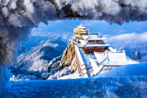 뤄양 노군산(라오쥔산)