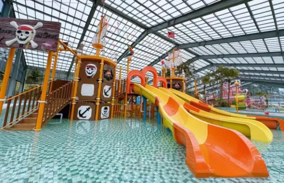 台山康橋溫泉門票 + 水上樂園票家庭(2位成人+1位小童)