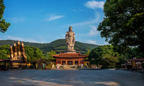 Lingshan Giant Buddha