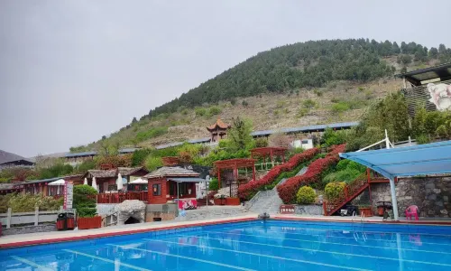 Longxi Hot Spring