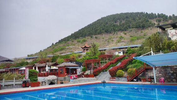 Longxi Hot Spring