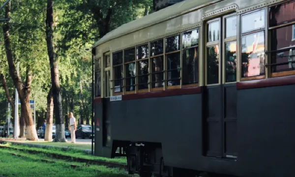 Hongqi Street Route 54 Cultural Tourism Train