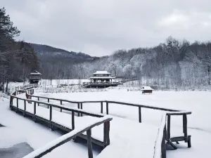 Songfeng Mountain Scenic Area