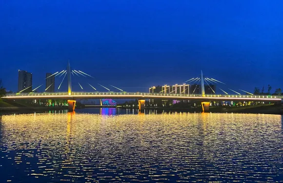 老澴河水上旅遊4人座腳踏船票大小同價