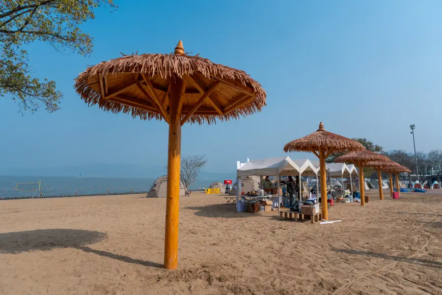 Dongqian Lake Wind and Sunshine Beach