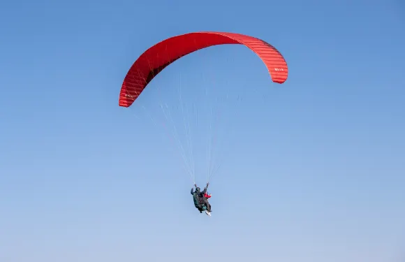 鐵過門滑翔傘飛行營地滑翔傘體驗成人