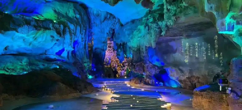 Hotels in Fenyi