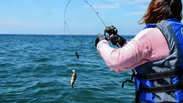 Sea-Fishing in Dalian