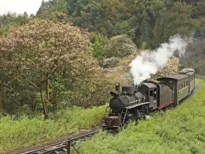 Jiayang Suoluo Lake Scenic Area