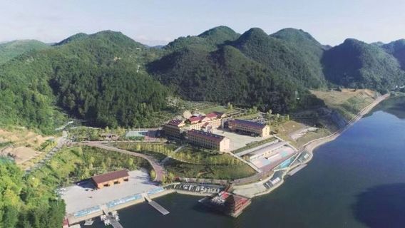 Wolong Lake Scenic Area