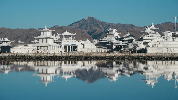 玩水避暑
