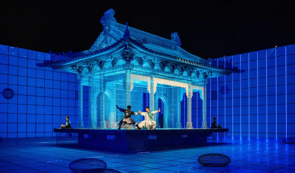 3_Unique Henan Land of Dramas