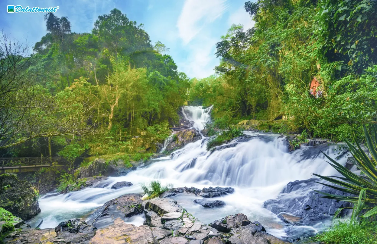 4_Datanla Waterfall