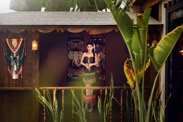 Travel Photoshoot in Jinghong