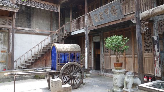 Fenghuang Ancient Town-Chongde Hall