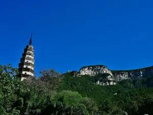 靈岩寺