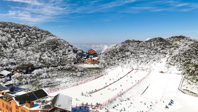 Gold Buddha Mountain