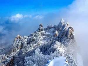 뤄양 노군산(라오쥔산)